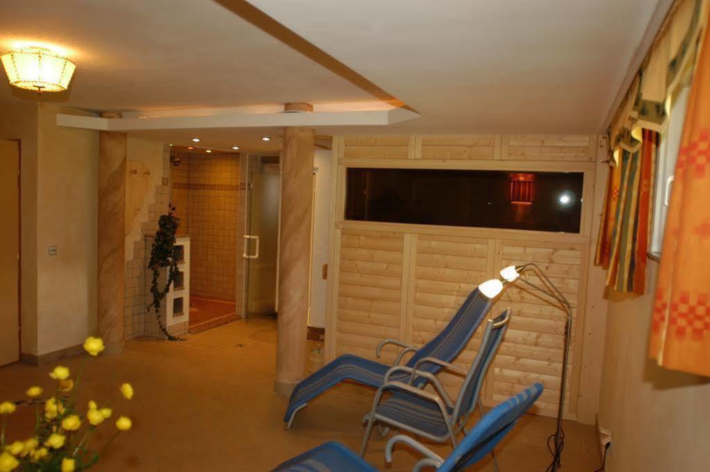 Haus Katharina, Summercard Included Kaprun Dış mekan fotoğraf