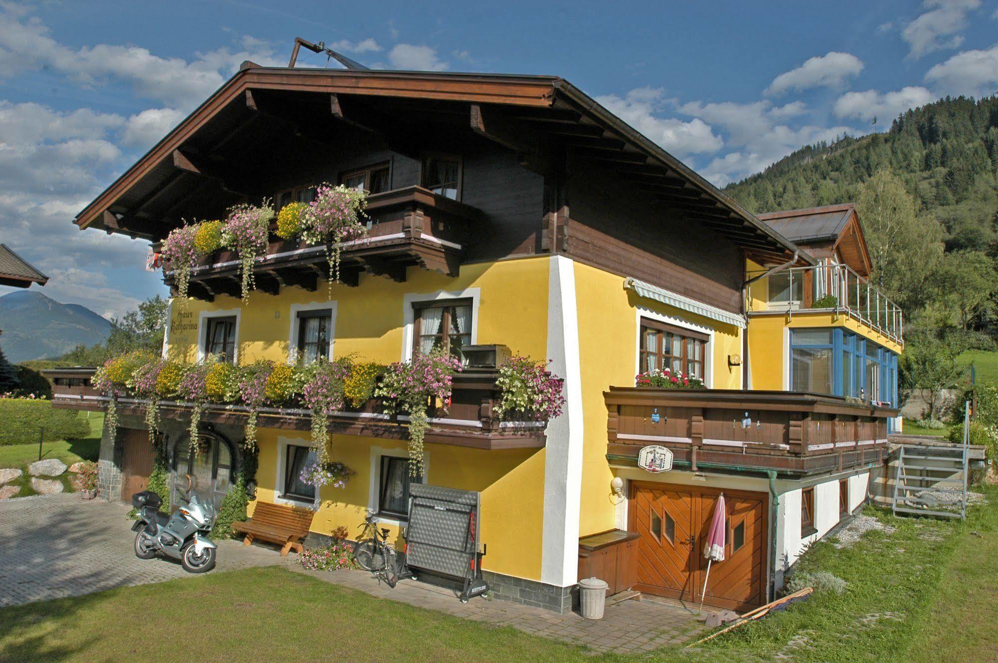 Haus Katharina, Summercard Included Kaprun Dış mekan fotoğraf