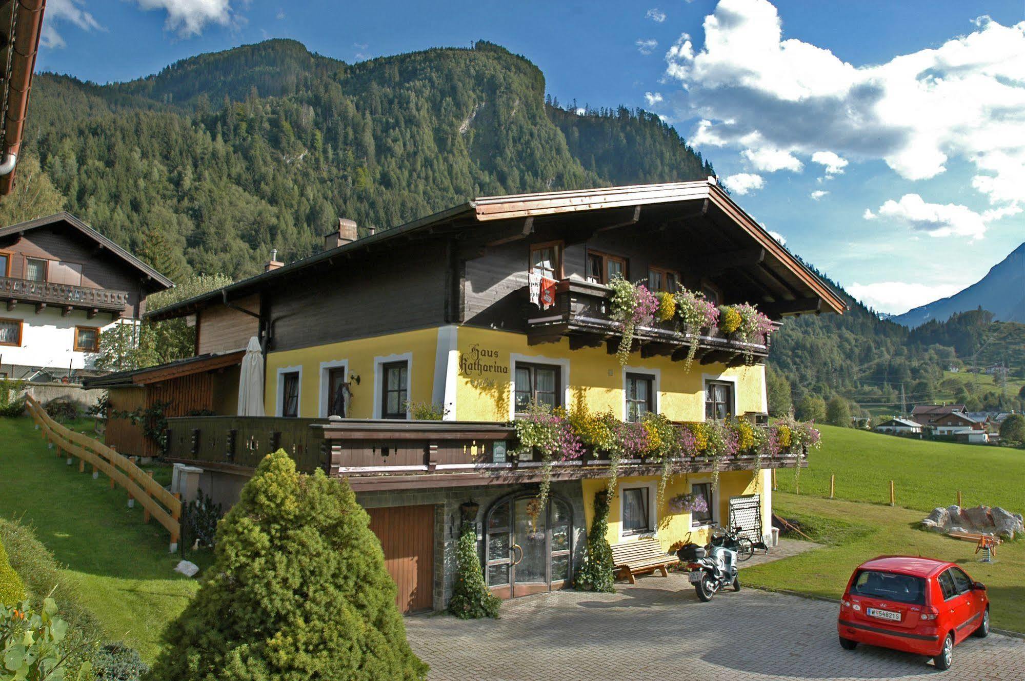 Haus Katharina, Summercard Included Kaprun Dış mekan fotoğraf